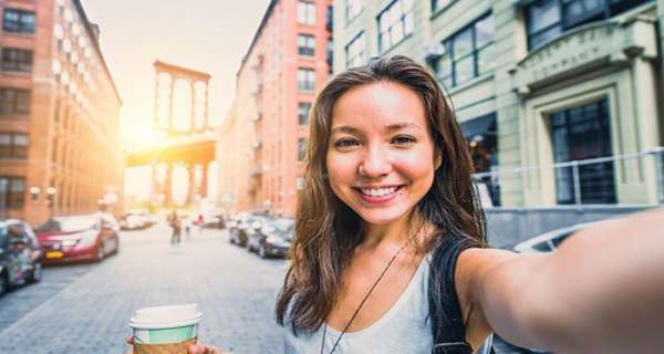 Selfie'ler İçin 75+ Instagram Altyazıları