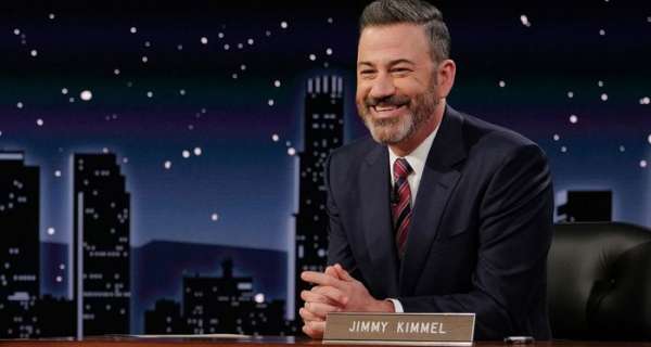 Komik ve Düşündürücü Jimmy Kimmel Sözleri: Televizyon Dünyasının Deneyimli Yüzünün Mizahi Bakışı